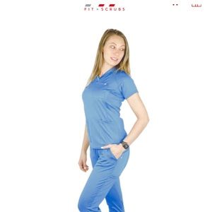 Evrpur® Women's "Pocket Plus" Scrub Tops